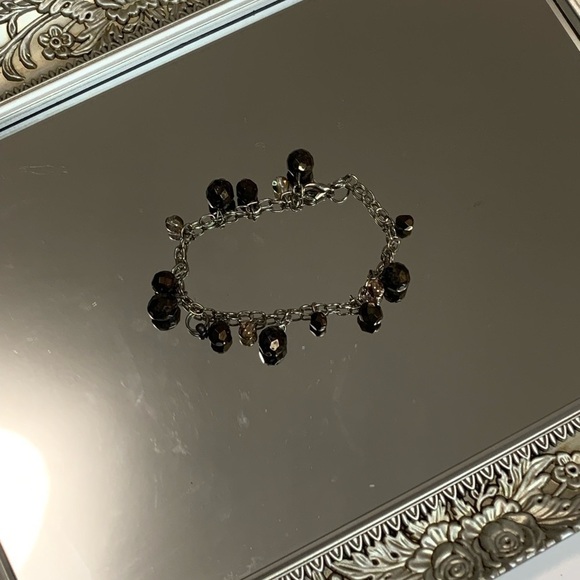 One amber bracelet and one beehive bracelet - Picture 2 of 4